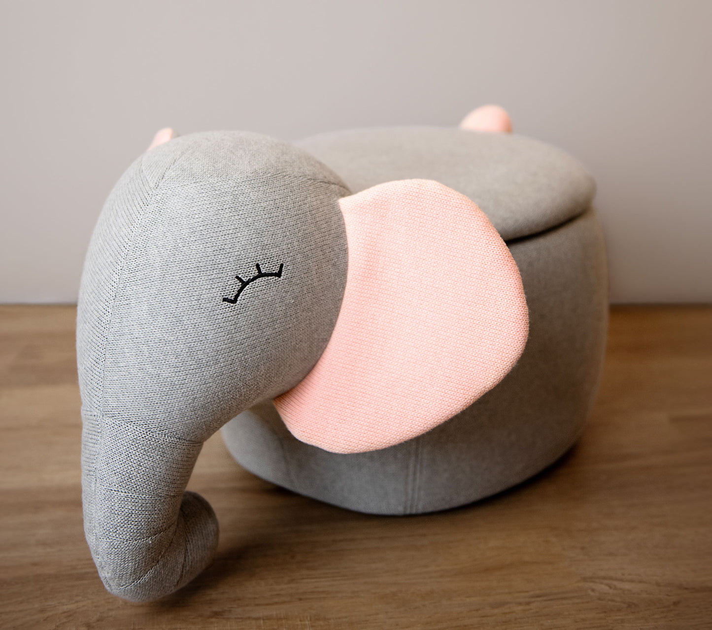 The Multifunctional Grey/Pink Moving Elephant!
